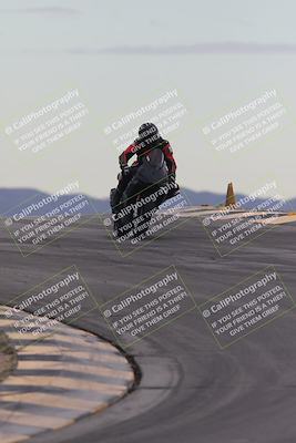 media/Sep-21-2025-Race Pace (Sun) [[98bf33ef95]]/Non Verified/1-Turns 9 and 10 (8am)/